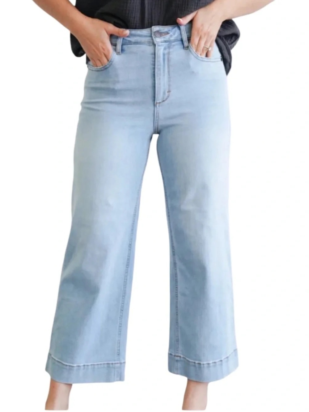 CARLY JEAN Los Angeles Women’s High-Rise Wide-Leg Light Blue Cropped Jeans